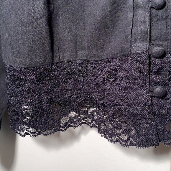 Akemi + Kin / Anthropologie cotton button down blouse - Picture 4 of 10